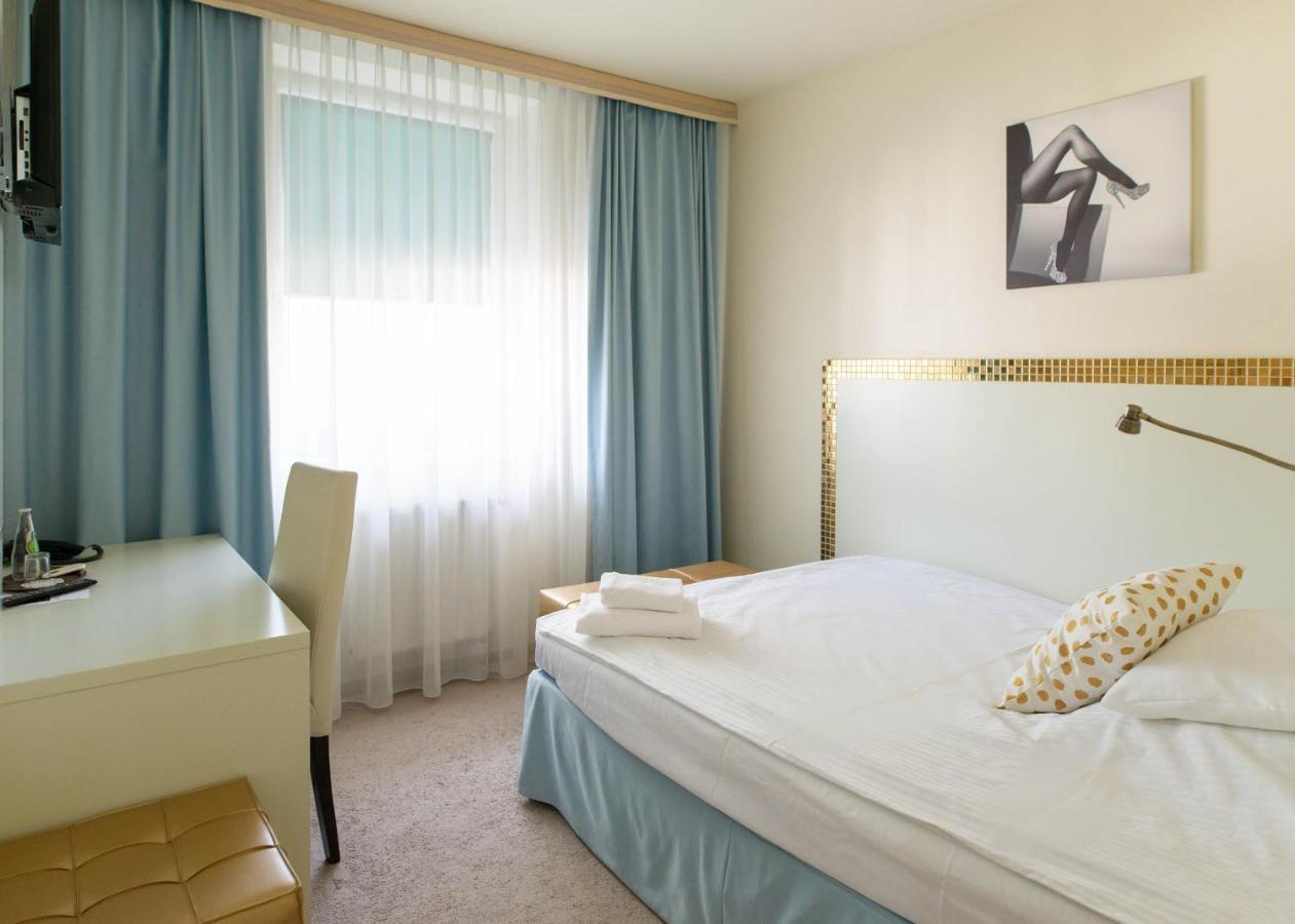 Hotel Court Wellness&Spa Kedzierzyn-Kozle Ngoại thất bức ảnh
