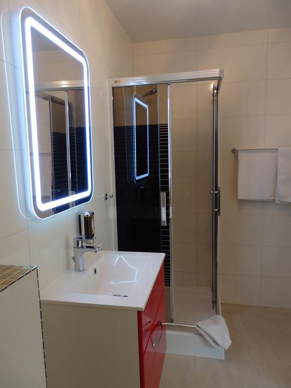 Hotel Court Wellness&Spa Kedzierzyn-Kozle Phòng bức ảnh