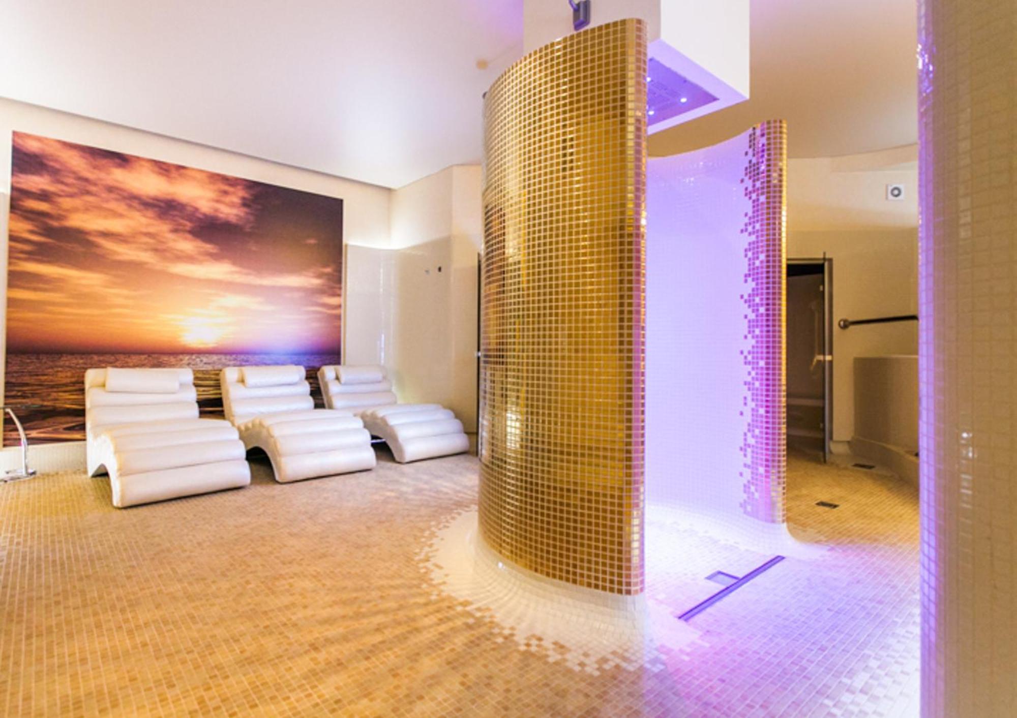 Hotel Court Wellness&Spa Kedzierzyn-Kozle Ngoại thất bức ảnh