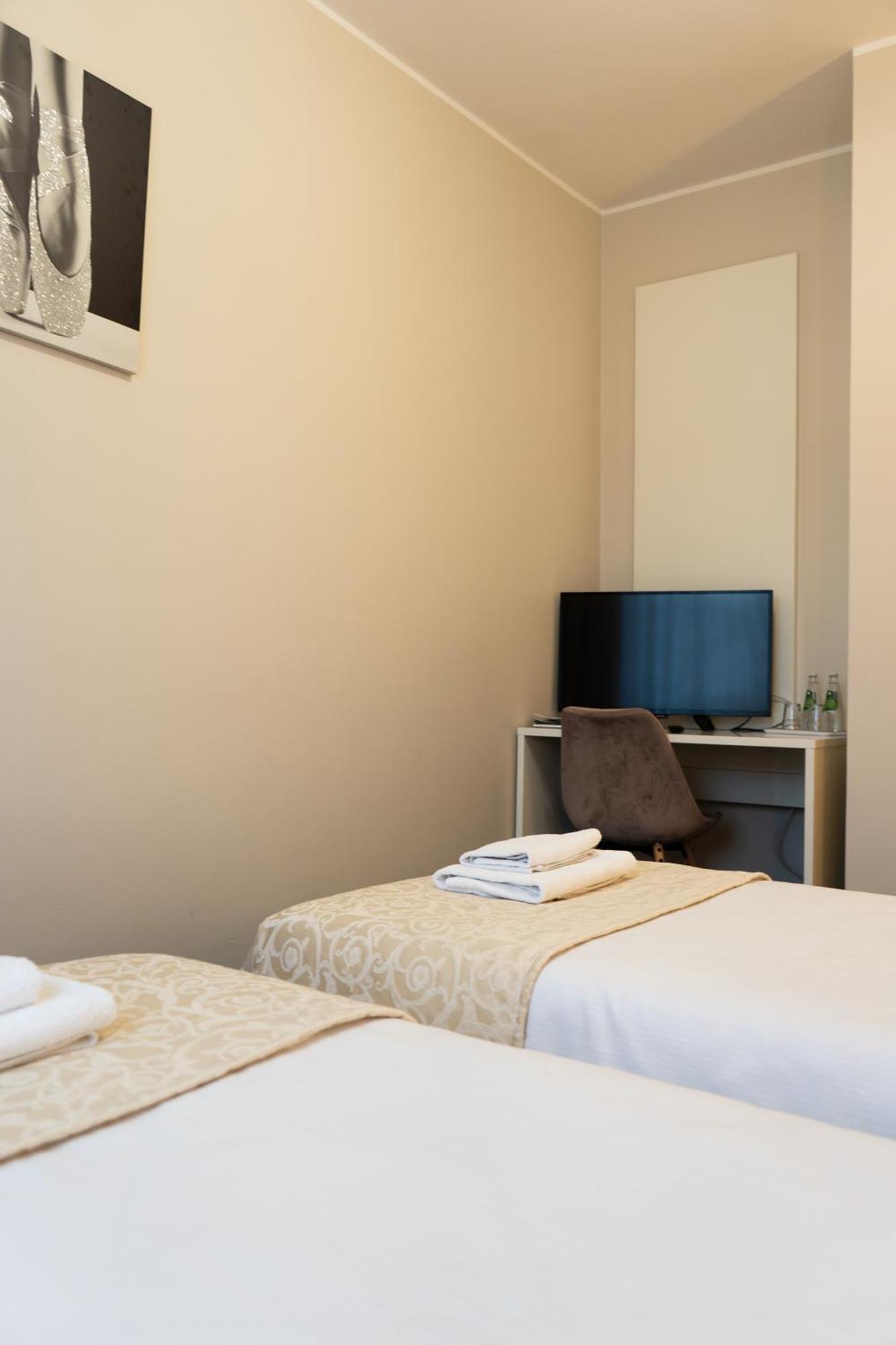 Hotel Court Wellness&Spa Kedzierzyn-Kozle Ngoại thất bức ảnh