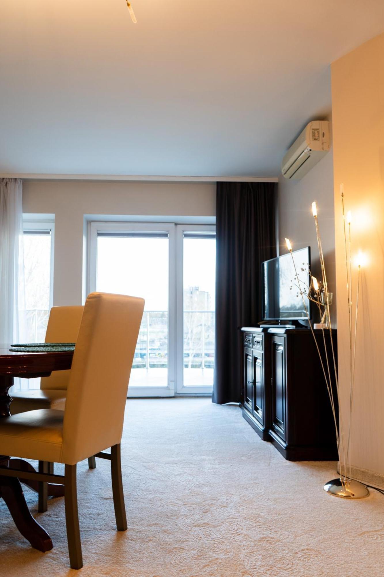Hotel Court Wellness&Spa Kedzierzyn-Kozle Ngoại thất bức ảnh