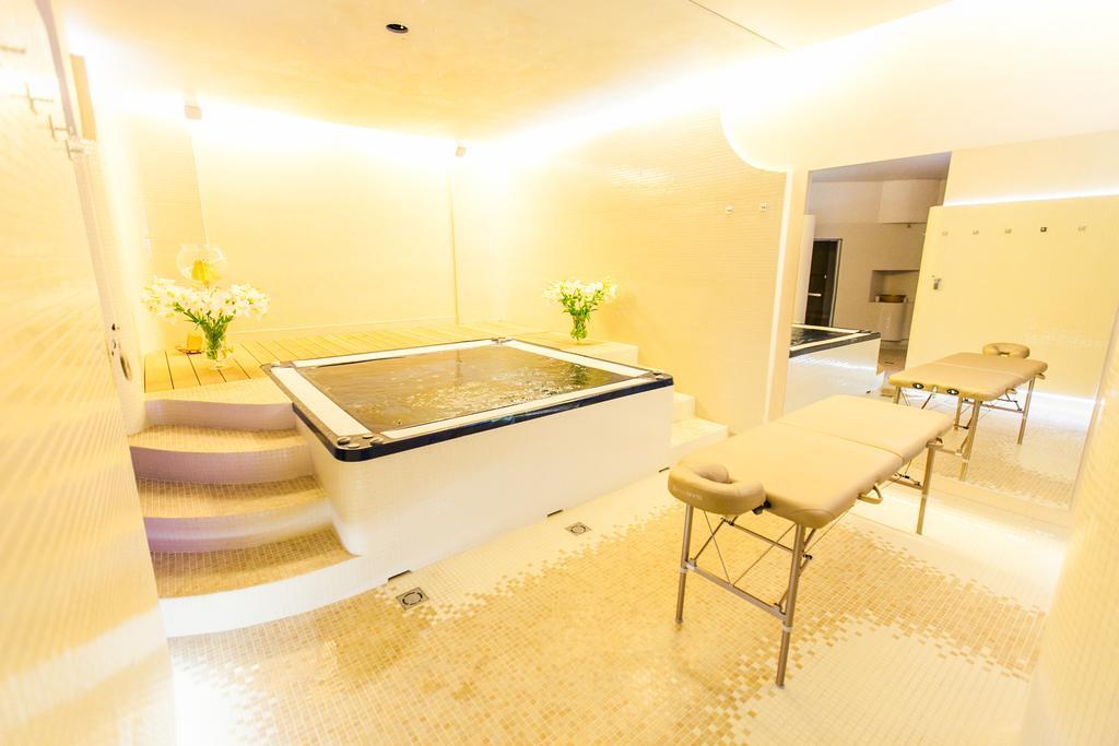 Hotel Court Wellness&Spa Kedzierzyn-Kozle Ngoại thất bức ảnh