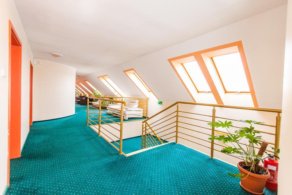 Hotel Court Wellness&Spa Kedzierzyn-Kozle Ngoại thất bức ảnh